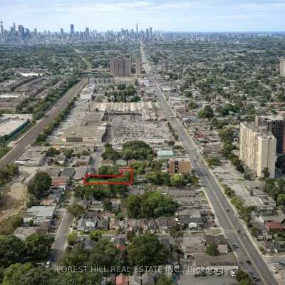 Commercial for sale, 39, Thora, Oakridge, Toronto