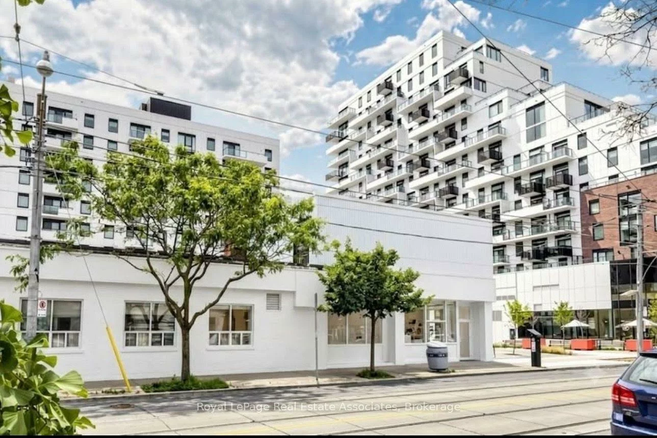 1597, Queen, Greenwood-Coxwell, Toronto