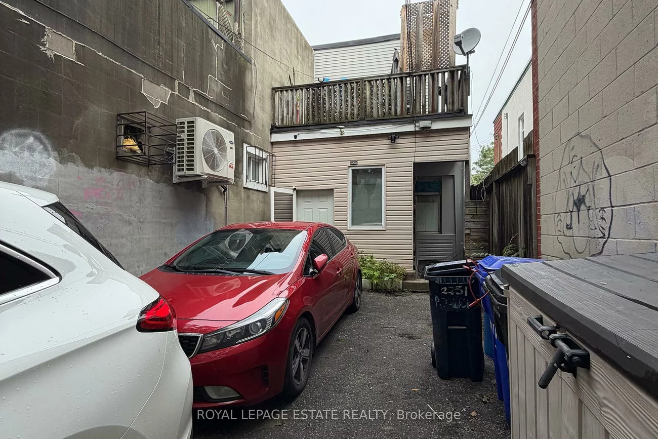 2231, Danforth, East End-Danforth, Toronto
