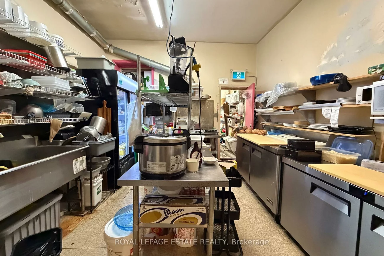 2231, Danforth, East End-Danforth, Toronto