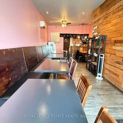 Commercial for sale, 2231, Danforth, East End-Danforth, Toronto