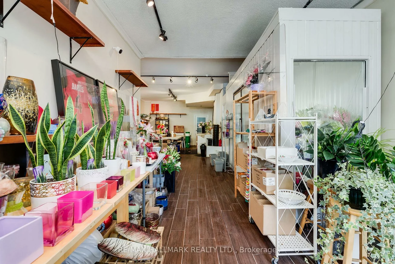 2424, Danforth, East End-Danforth, Toronto