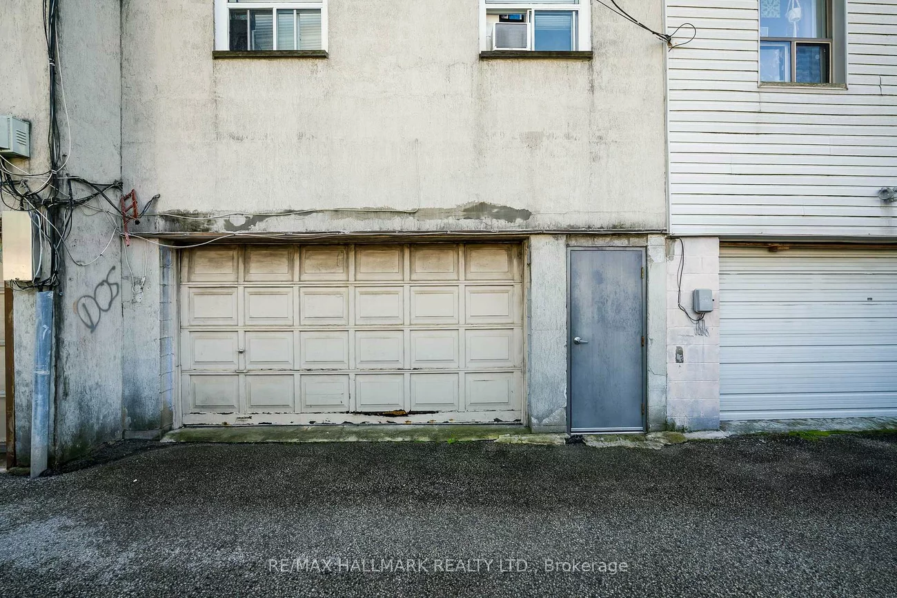 2424, Danforth, East End-Danforth, Toronto