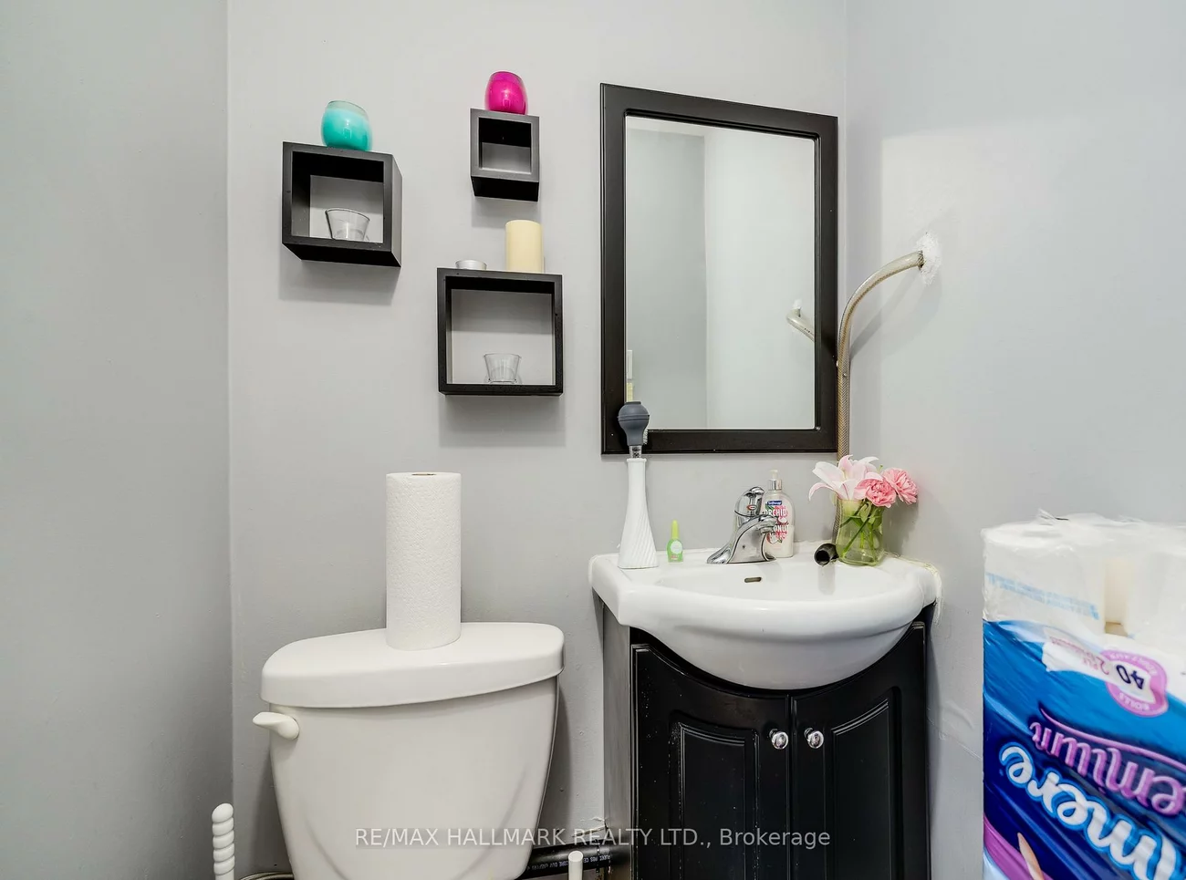 2424, Danforth, East End-Danforth, Toronto