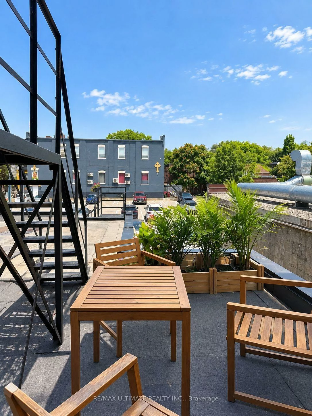 720-720A, Queen, South Riverdale, Toronto