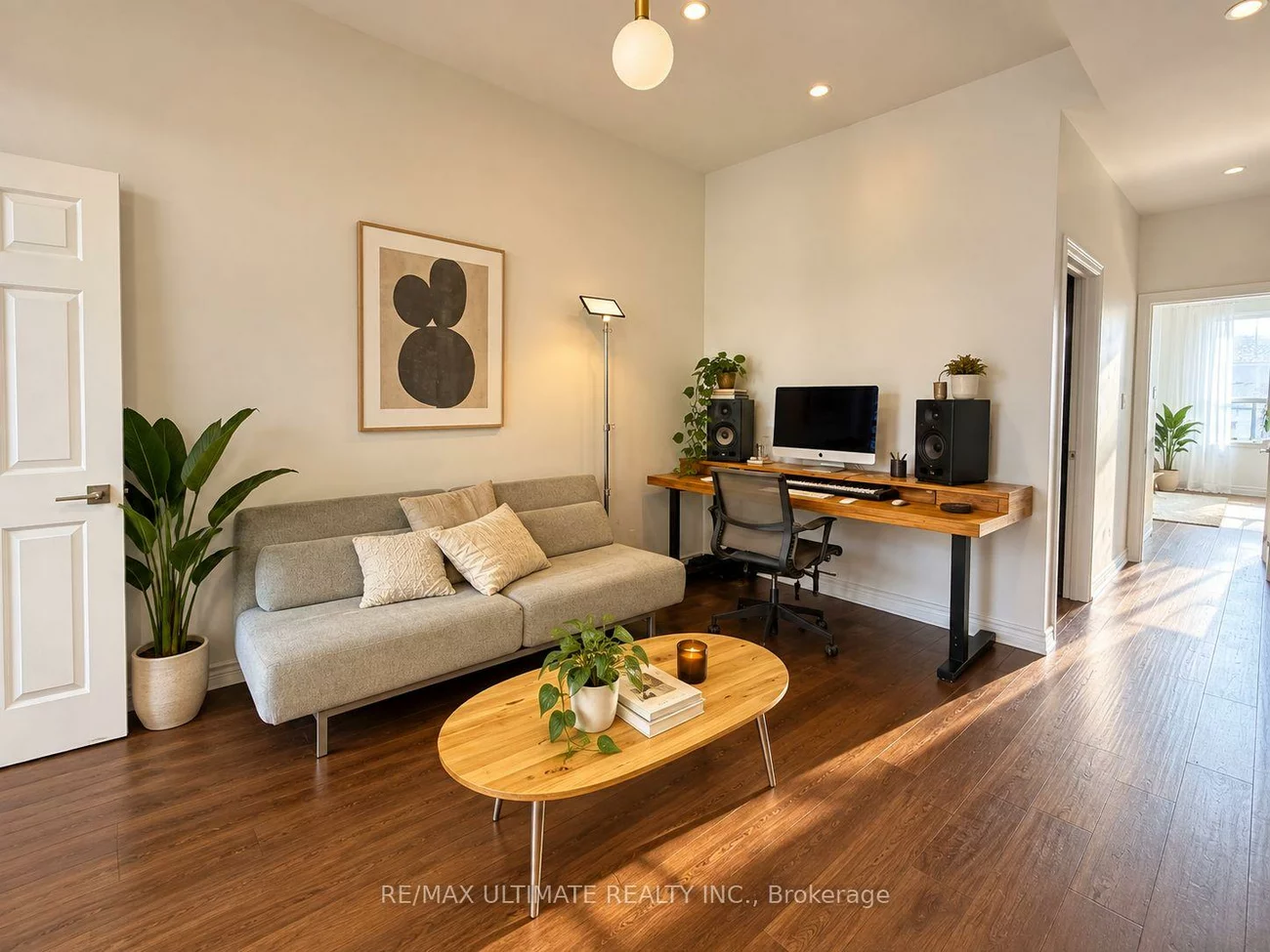720-720A, Queen, South Riverdale, Toronto