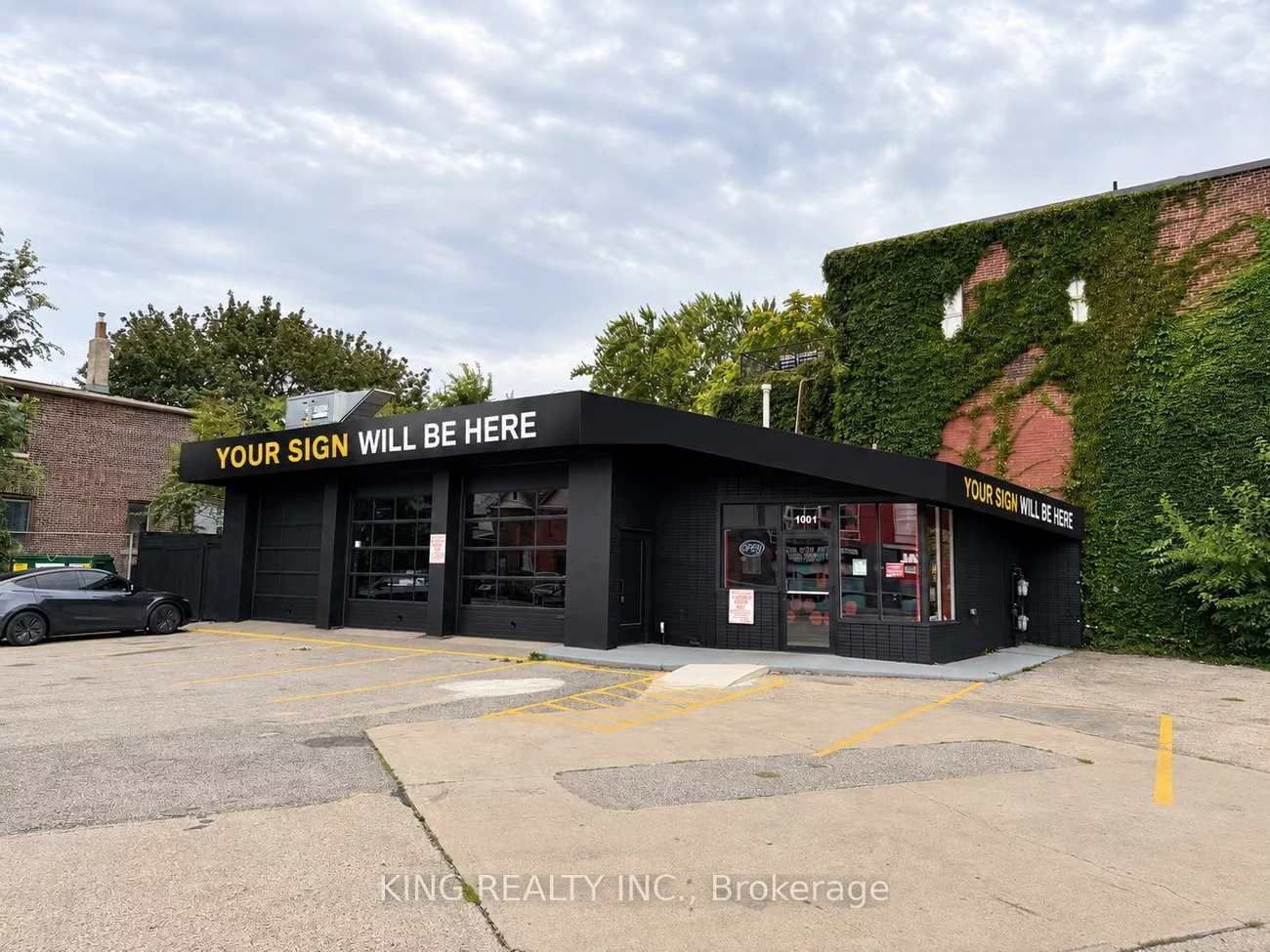 1001, Queen, South Riverdale, Toronto