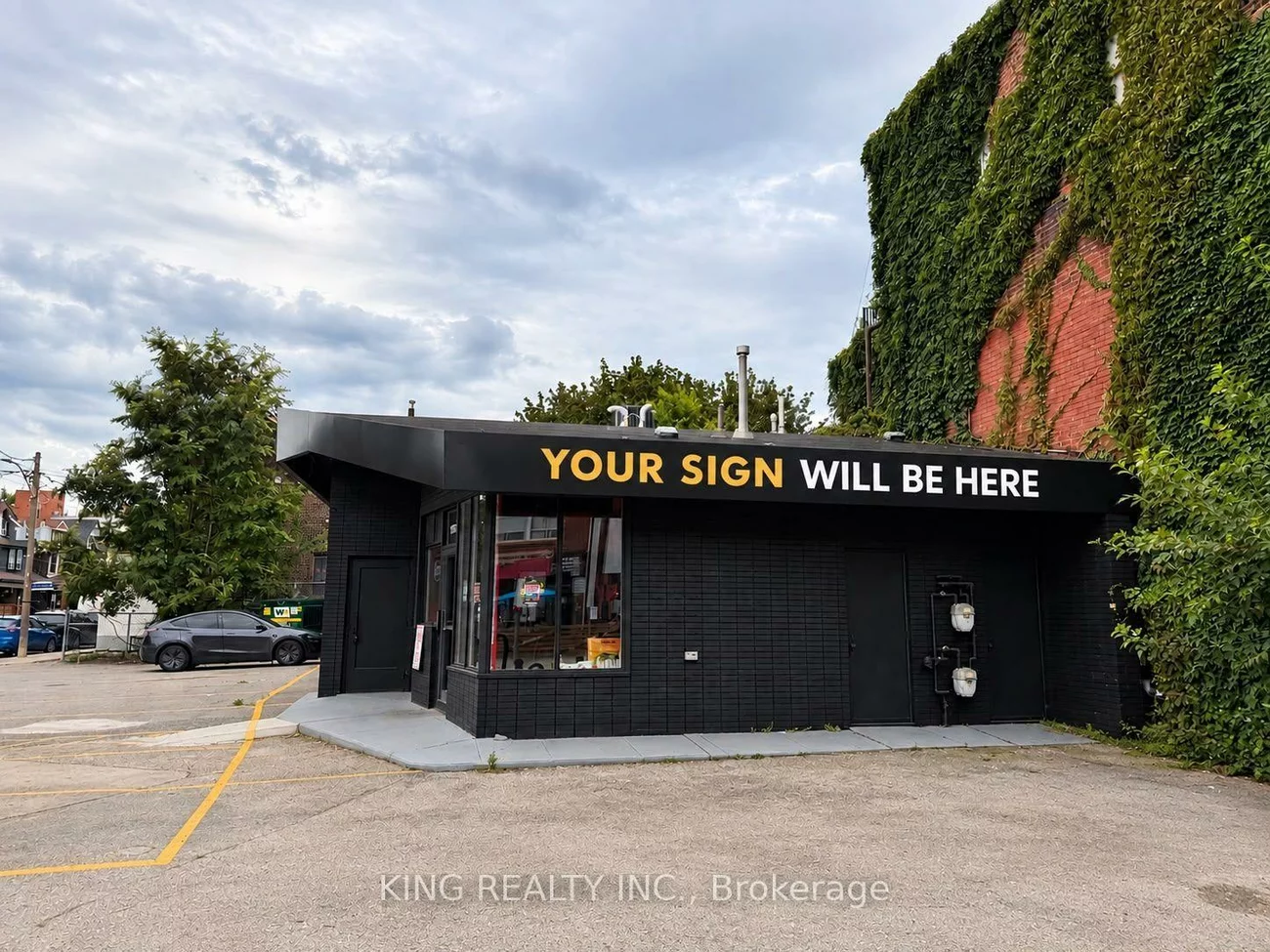 1001, Queen, South Riverdale, Toronto