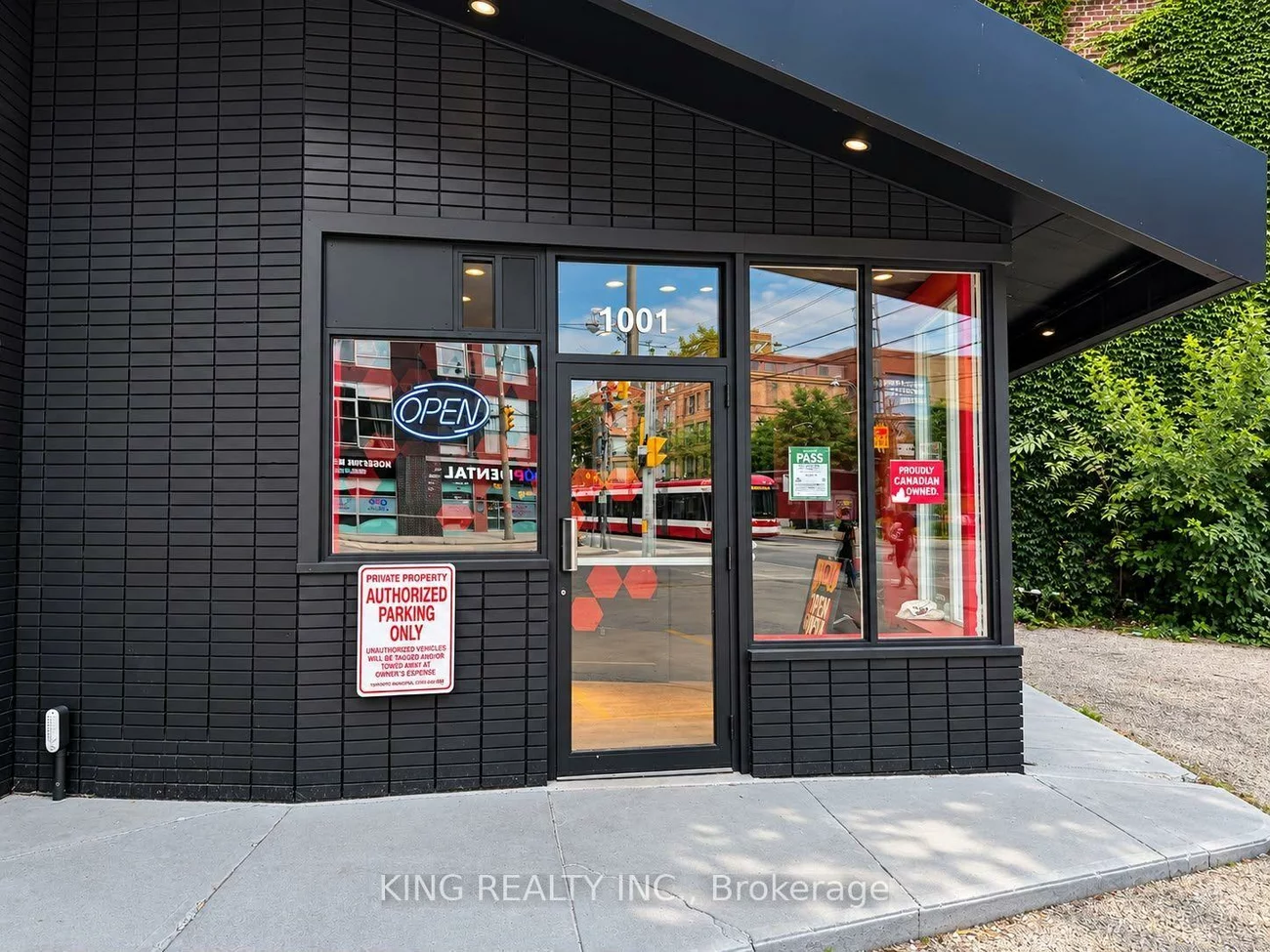 1001, Queen, South Riverdale, Toronto