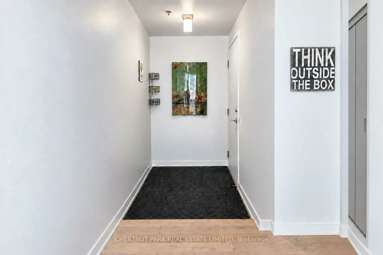 1201, Dundas, South Riverdale, Toronto