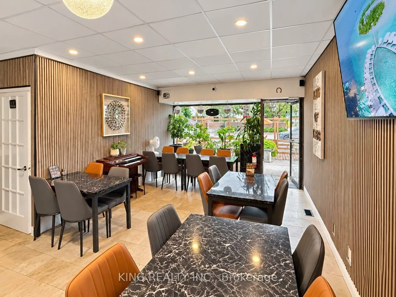 1272, Danforth, Danforth, Toronto