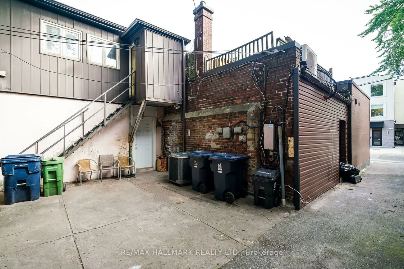 1417, Danforth, Greenwood-Coxwell, Toronto