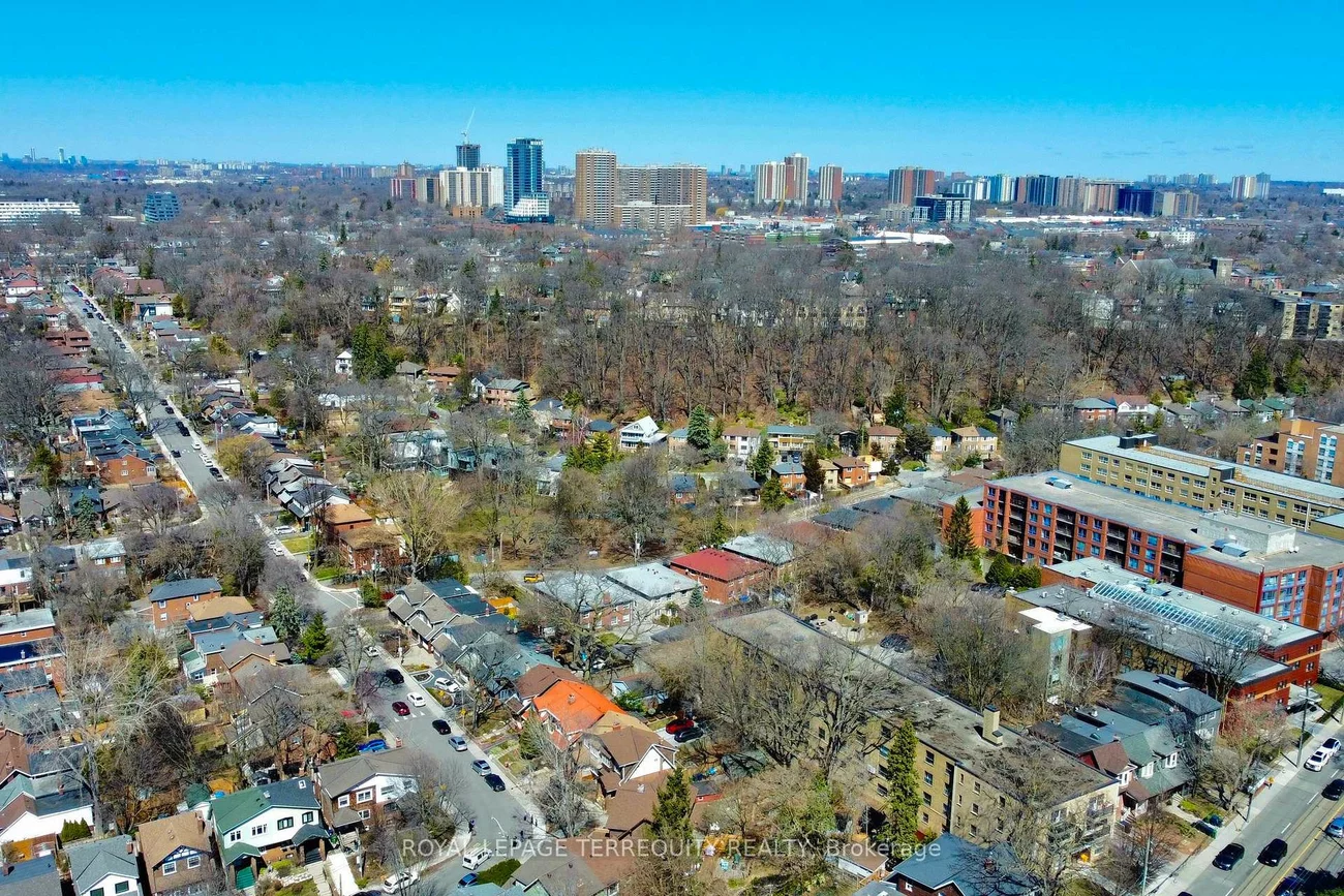 29, Love, East End-Danforth, Toronto