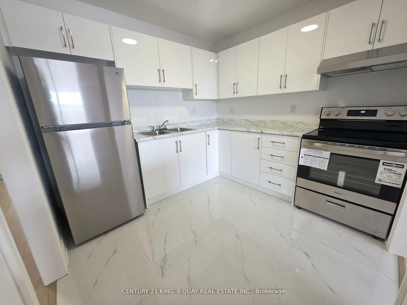 1346, Kennedy, Dorset Park, Toronto