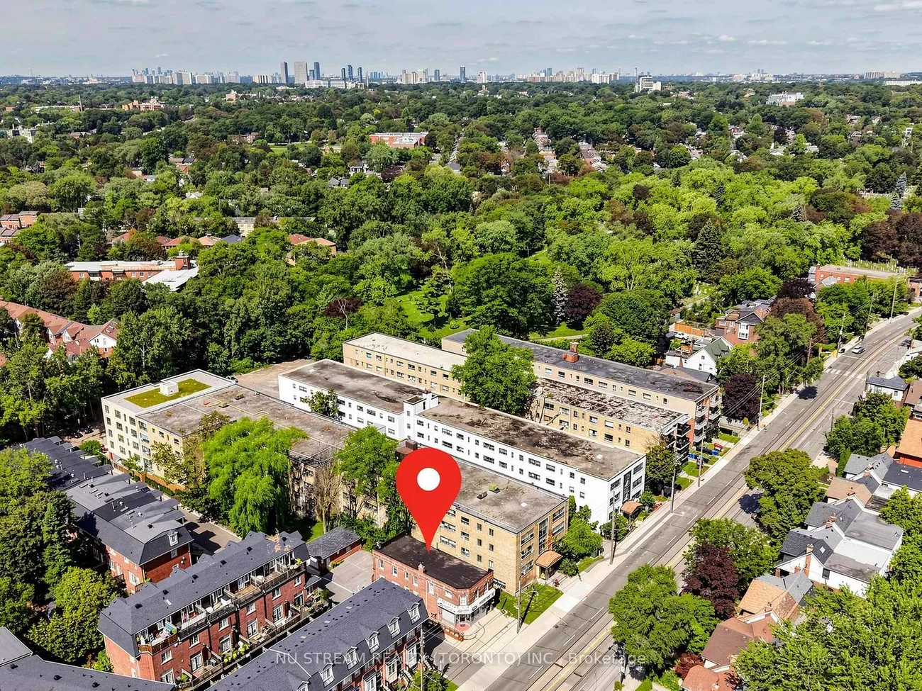 130, Kingston, Woodbine Corridor, Toronto