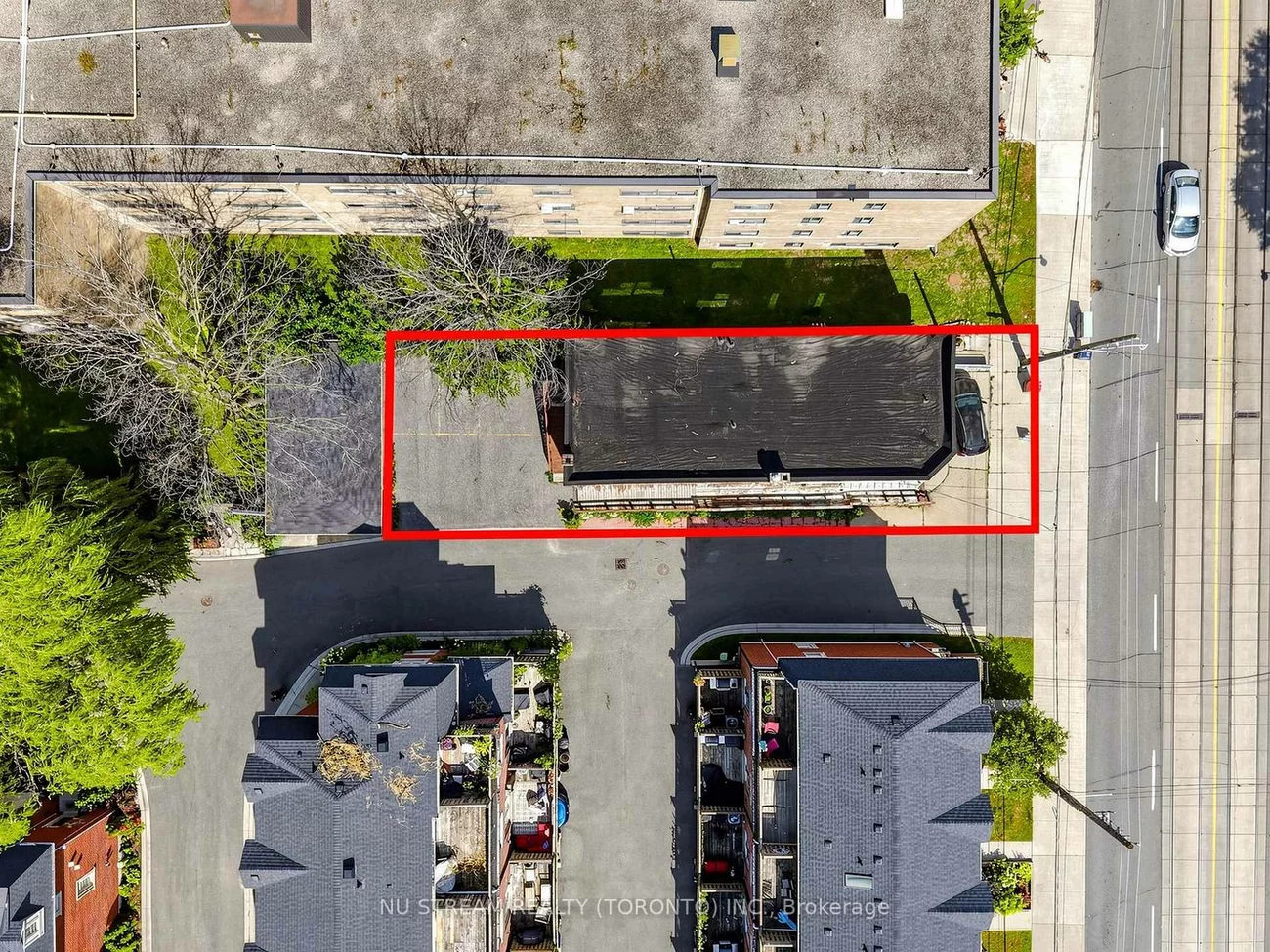 130, Kingston, Woodbine Corridor, Toronto