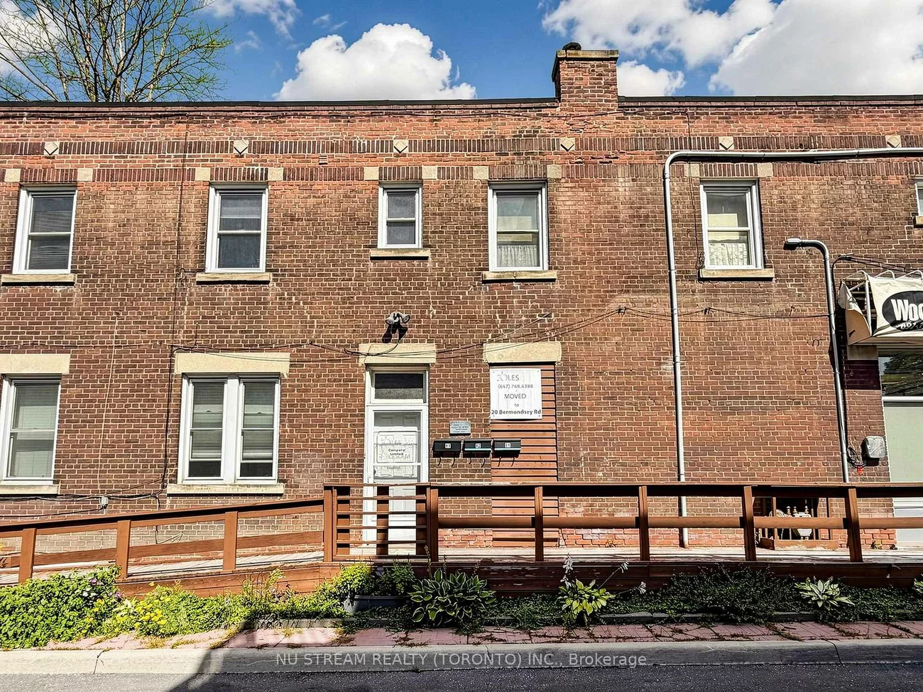 130, Kingston, Woodbine Corridor, Toronto