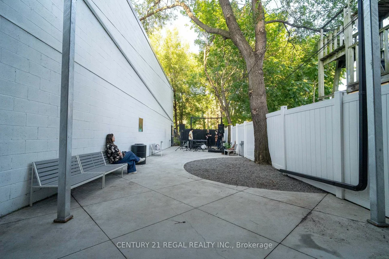 291, Coxwell, Woodbine Corridor, Toronto