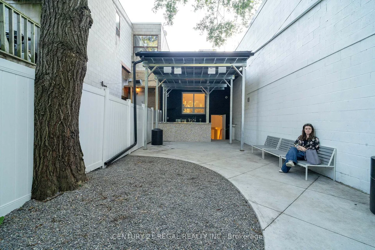 291, Coxwell, Woodbine Corridor, Toronto