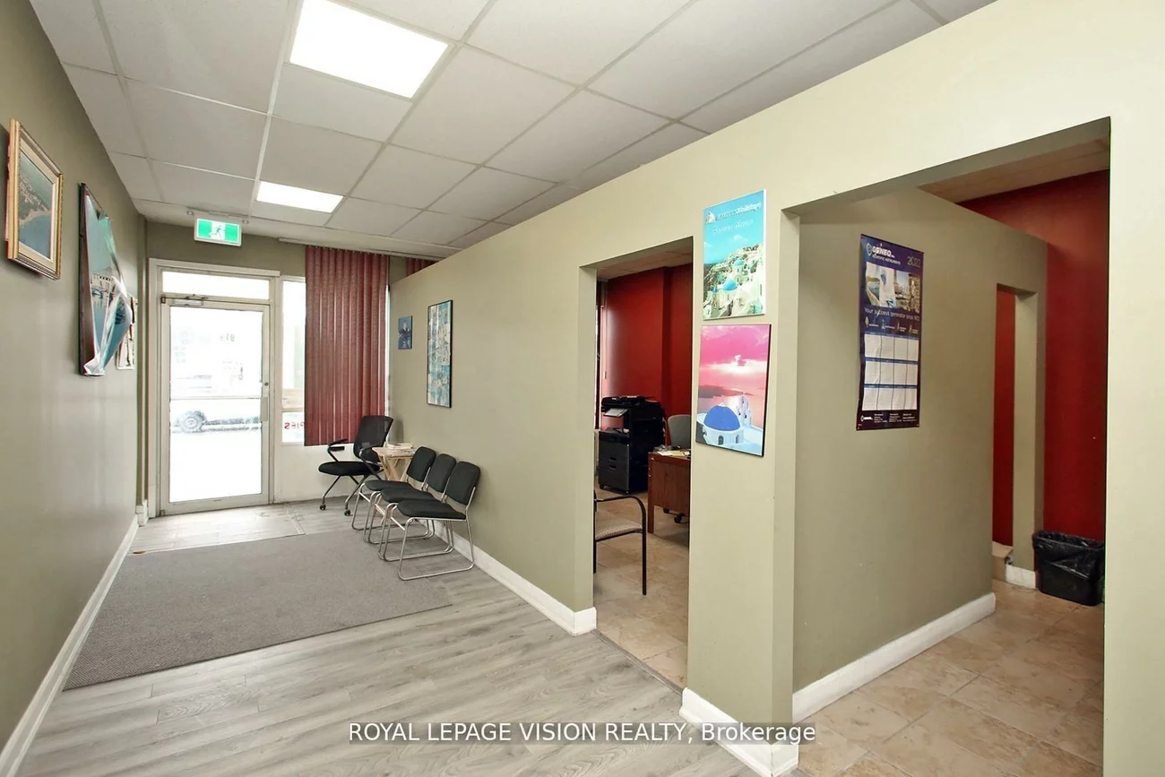 819, Pape, Danforth Village-East York, Toronto