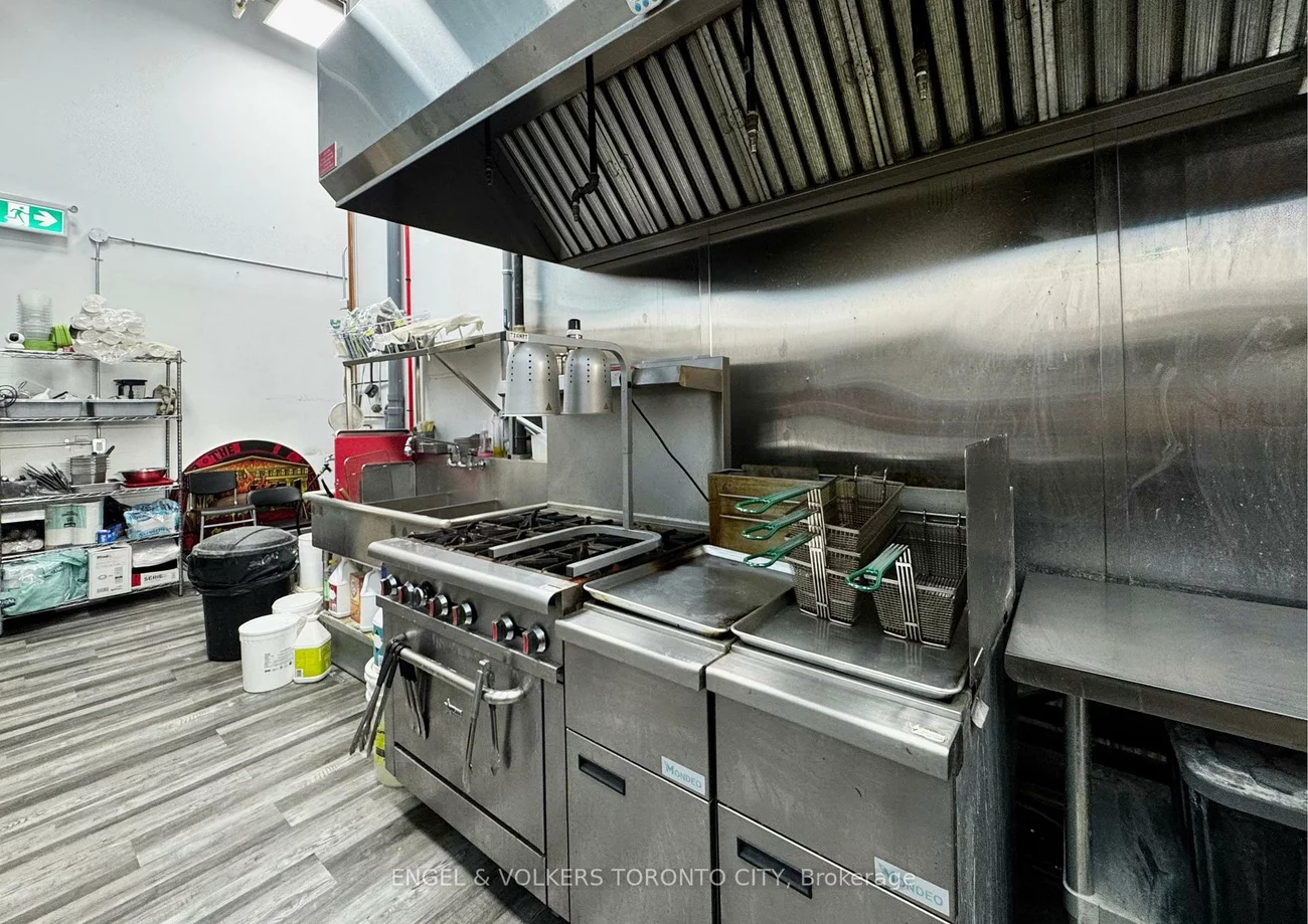41, Lebovic, Clairlea-Birchmount, Toronto