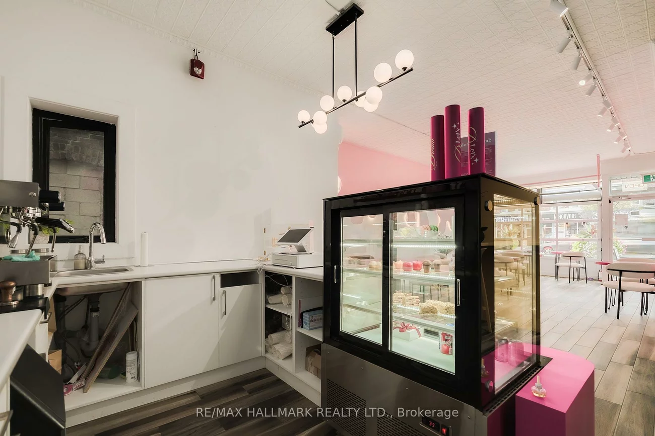 800, Danforth, Danforth, Toronto