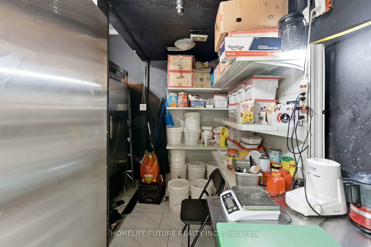 4288, Kingston, West Hill, Toronto
