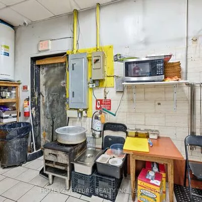 Commercial for sale, 4288, Kingston, West Hill, Toronto