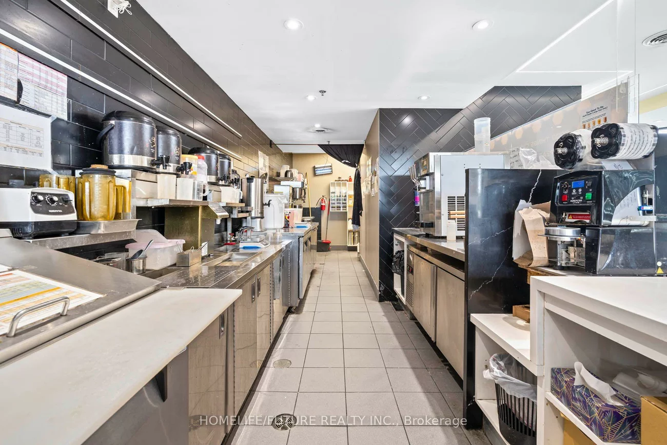 4, Greystone Walk, Kennedy Park, Toronto
