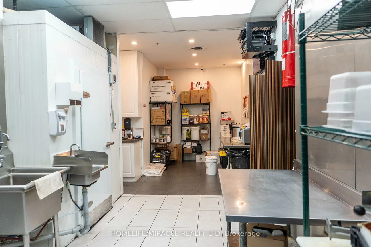 1571, Sandhurst, Agincourt North, Toronto