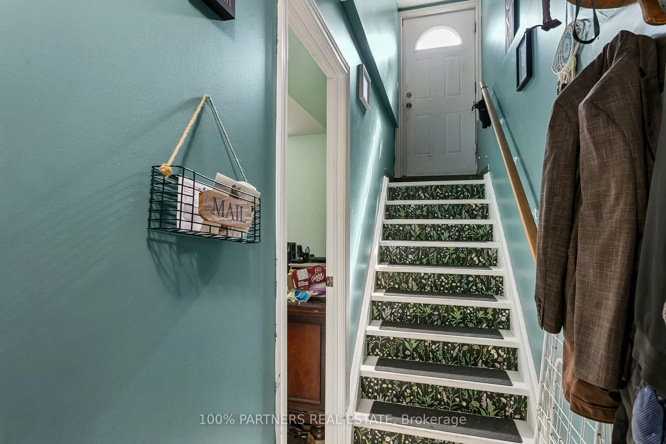 2035-2039, Danforth, Woodbine Corridor, Toronto