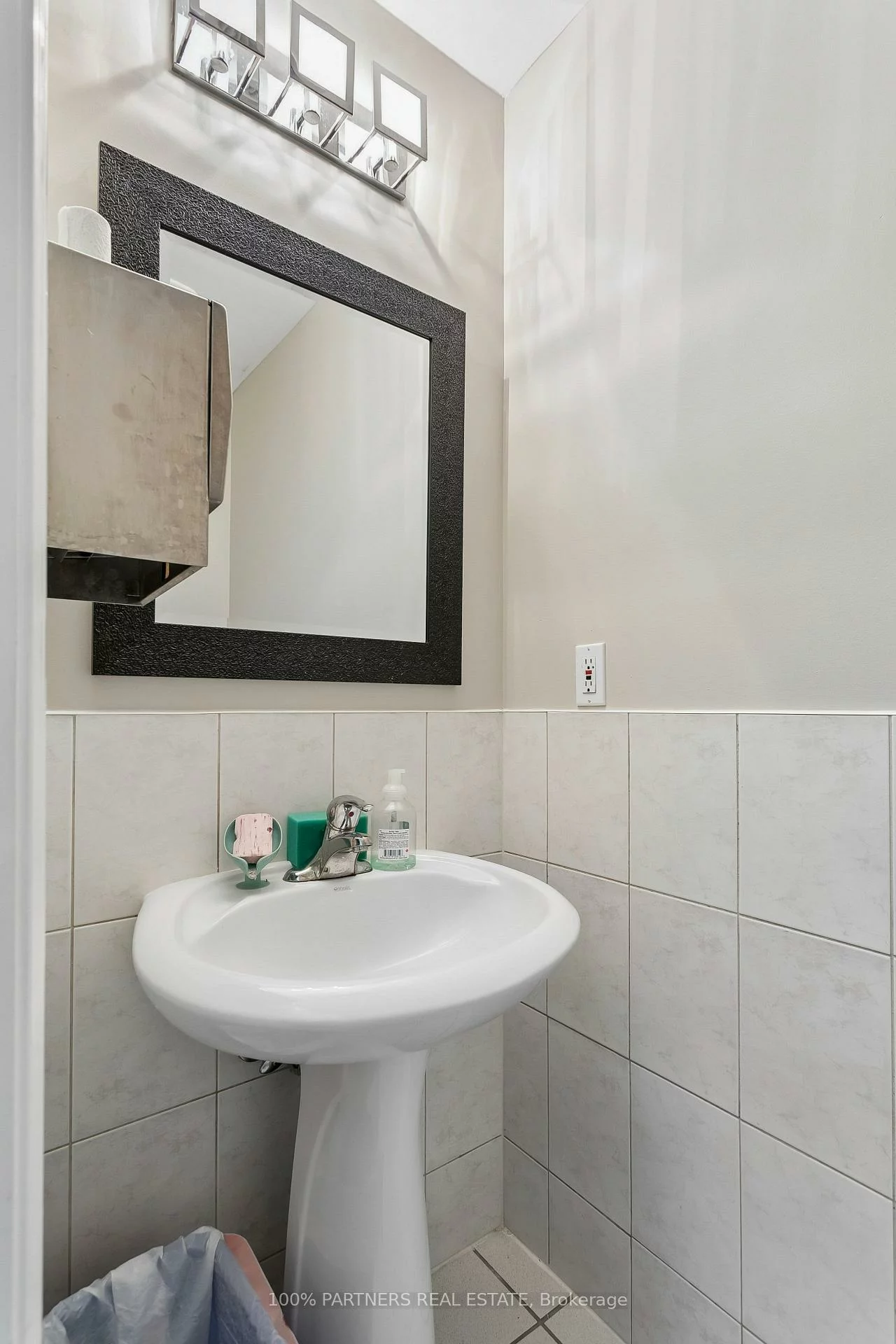 2035-2039, Danforth, Woodbine Corridor, Toronto