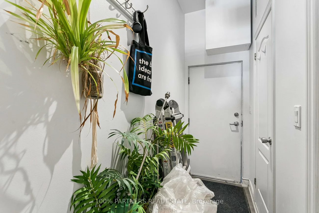 2035-2039, Danforth, Woodbine Corridor, Toronto