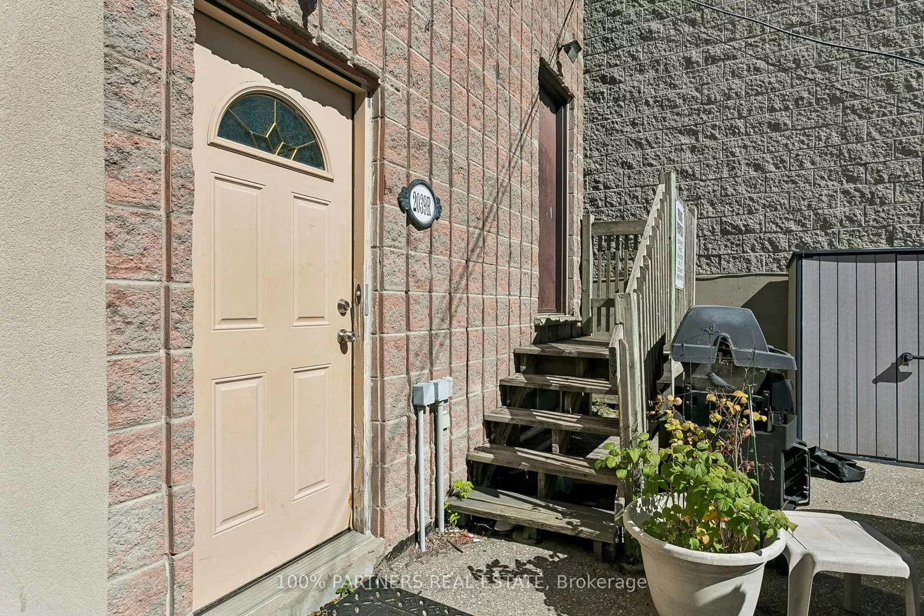 2035-2039, Danforth, Woodbine Corridor, Toronto