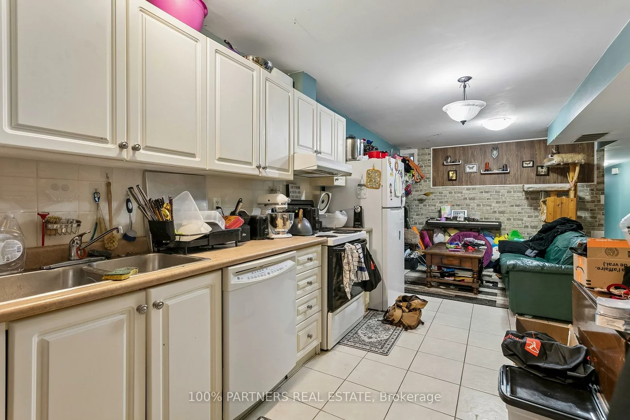 2035-2039, Danforth, Woodbine Corridor, Toronto