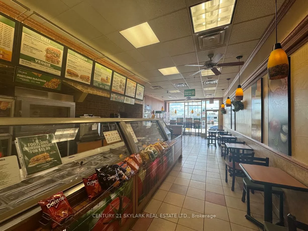 2084, Lawrence, Wexford-Maryvale, Toronto