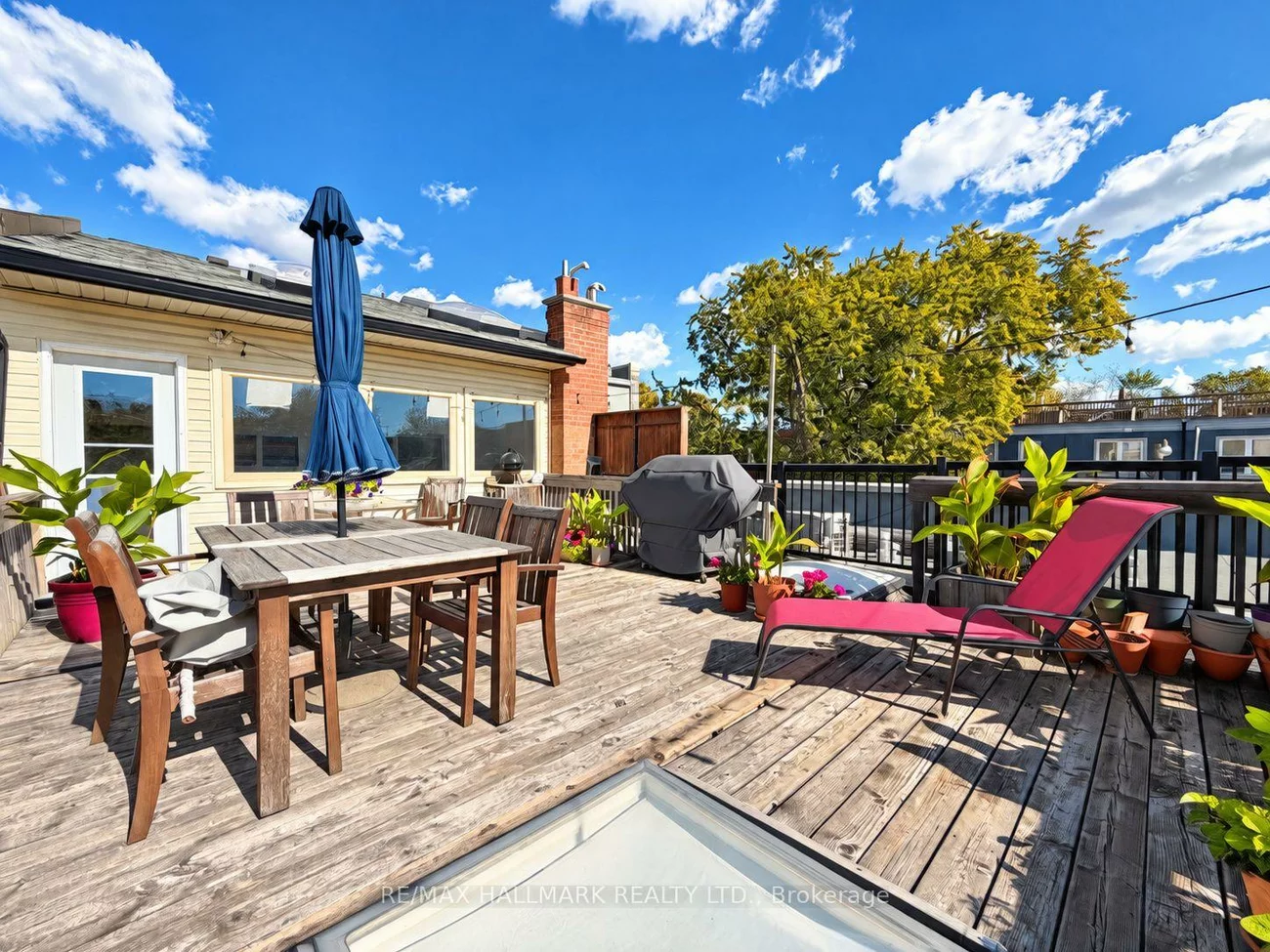 1304, Queen, South Riverdale, Toronto