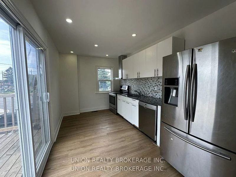 582, Danforth, Clairlea-Birchmount, Toronto