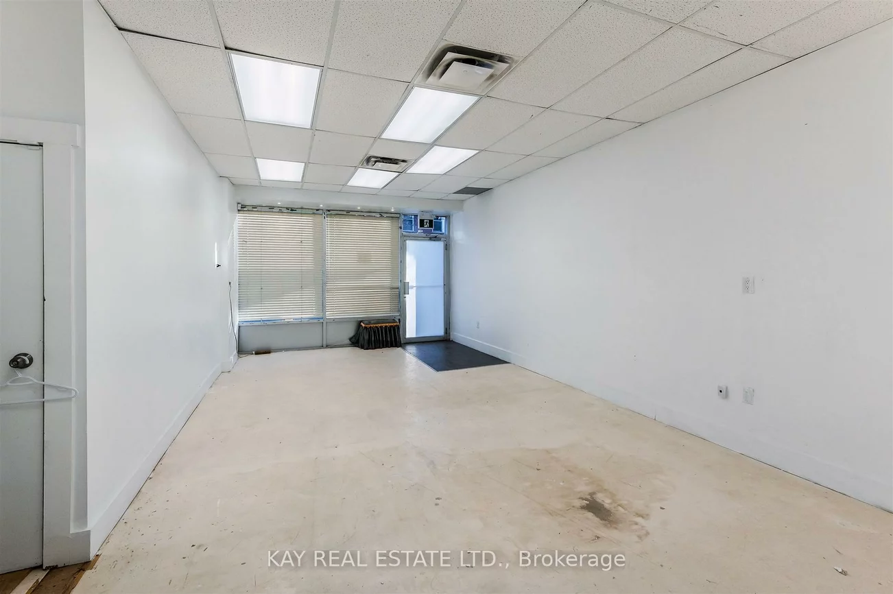 1394, Gerrard, Greenwood-Coxwell, Toronto