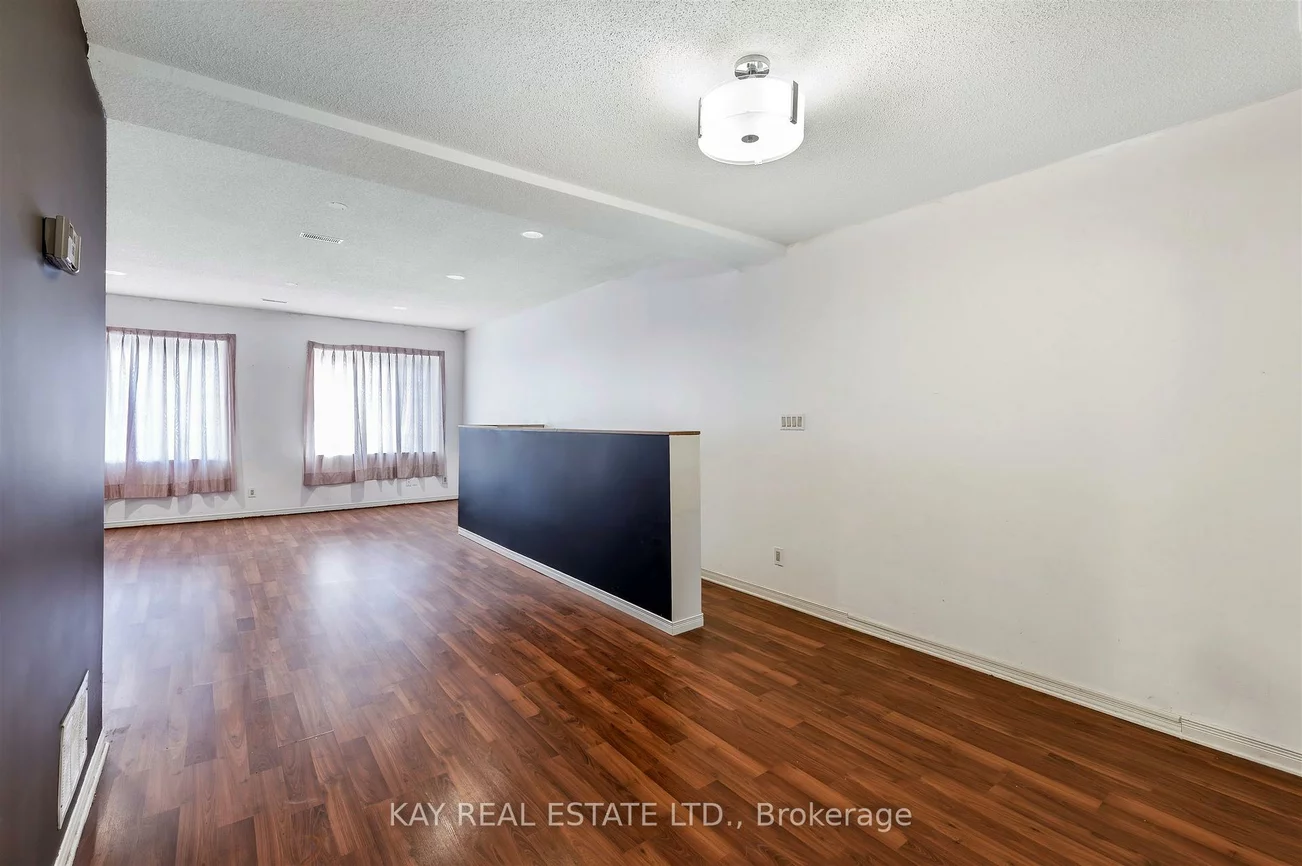 1396, Gerrard, Greenwood-Coxwell, Toronto
