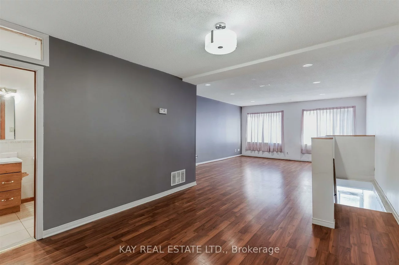 1396, Gerrard, Greenwood-Coxwell, Toronto