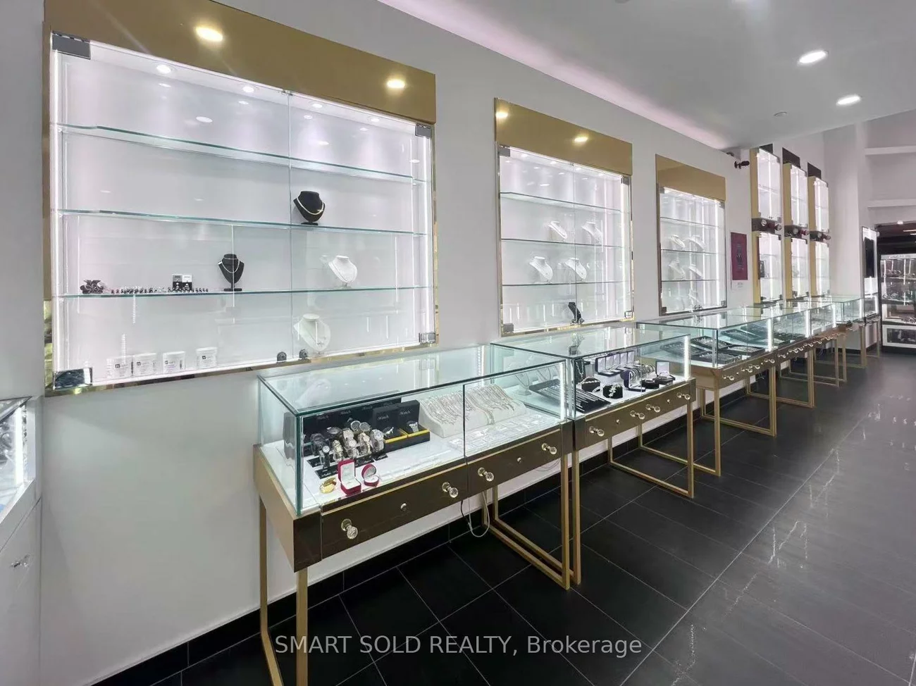 70, Eglinton, Clairlea-Birchmount, Toronto
