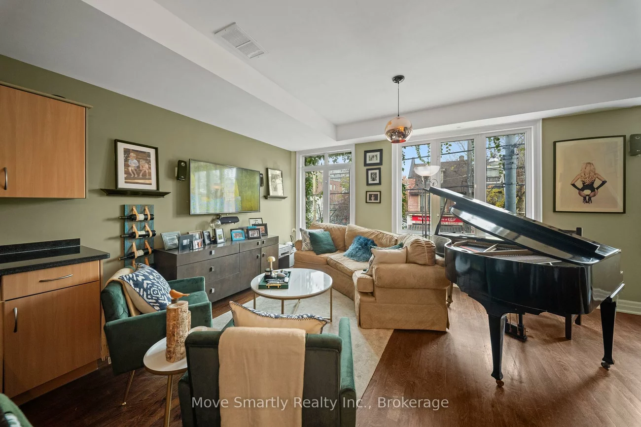 969, Queen, South Riverdale, Toronto