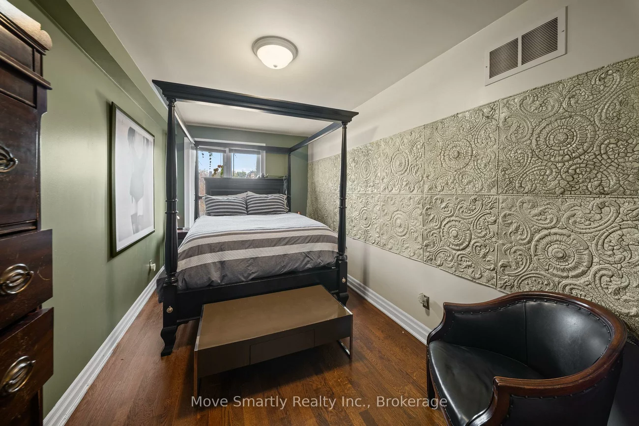 969, Queen, South Riverdale, Toronto