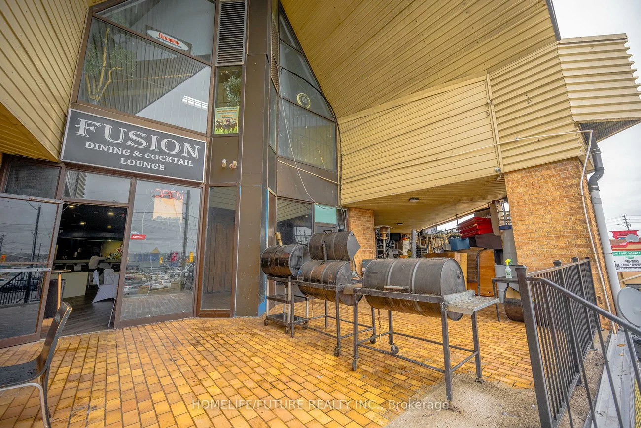 880, Ellesmere, Dorset Park, Toronto