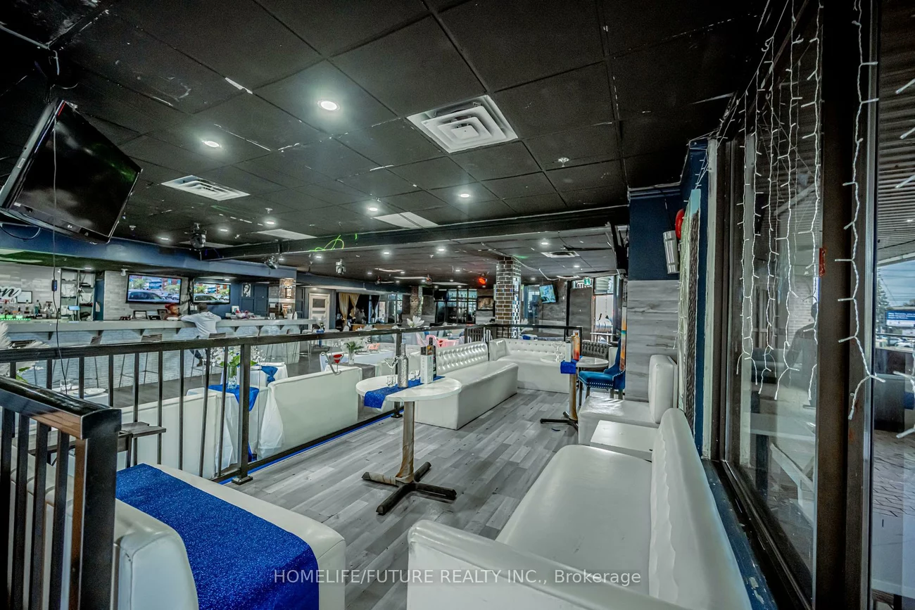 880, Ellesmere, Dorset Park, Toronto