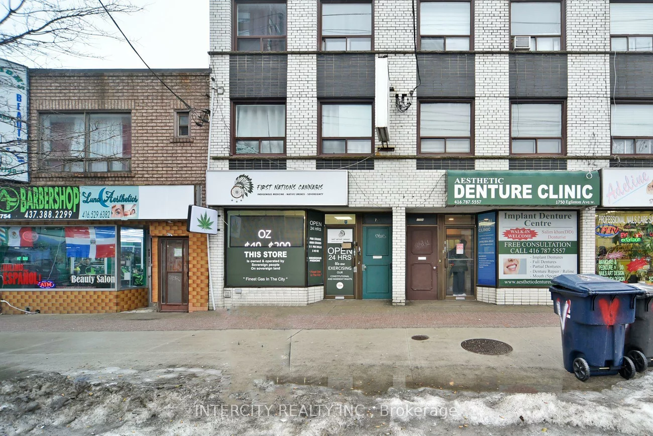 1750, Eglinton, Briar Hill-Belgravia, Toronto