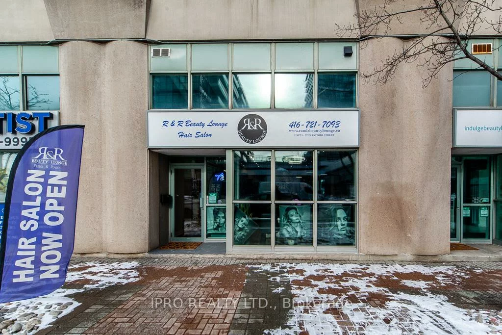 272, Manitoba, Mimico, Toronto