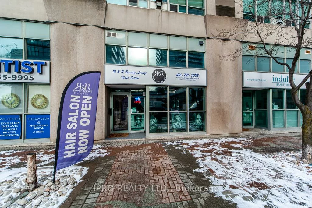 272, Manitoba, Mimico, Toronto