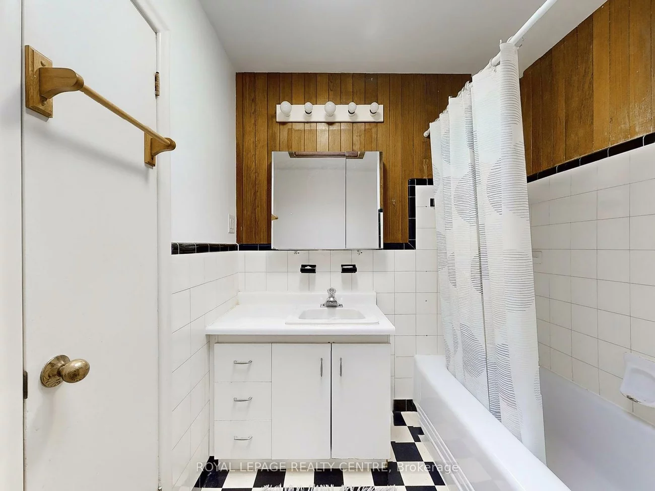 706, The Queensway, Stonegate-Queensway, Toronto